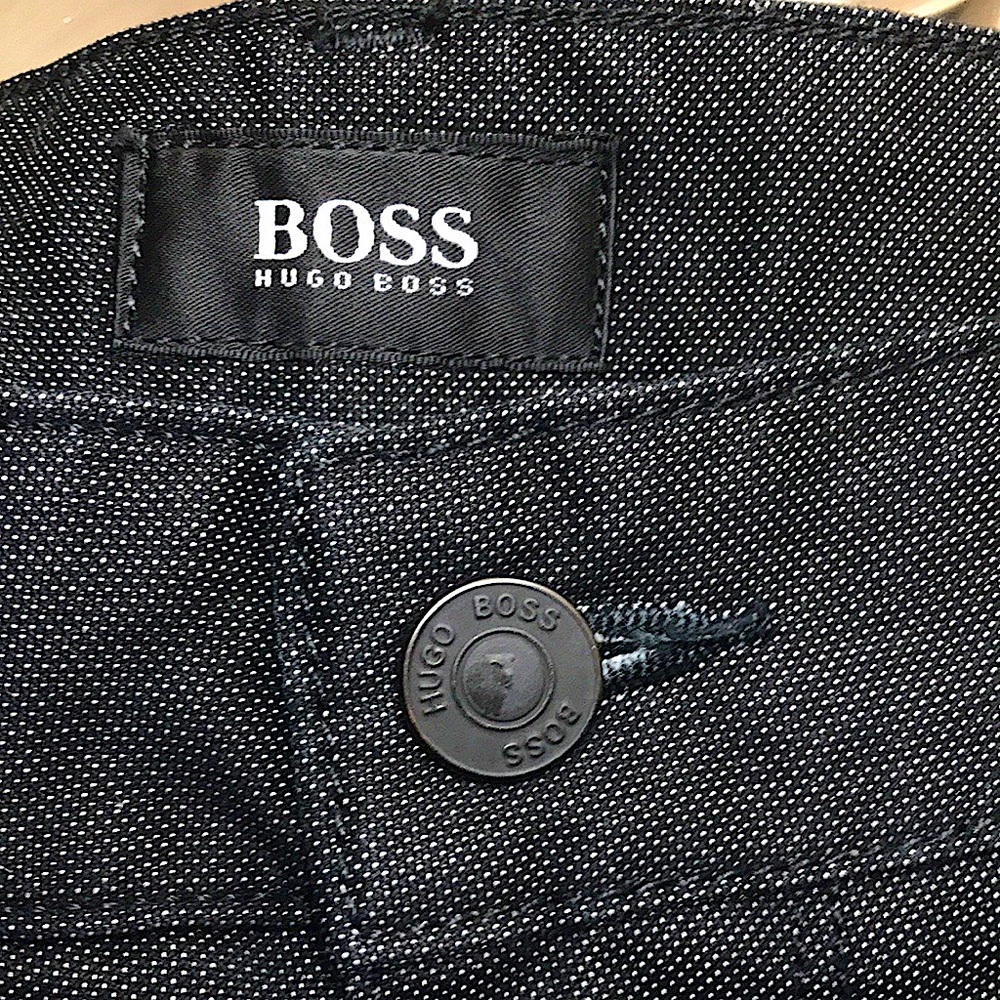 Hugo Boss Men's Maine Regular-Fit Metallic Black Jeans. W36x32L